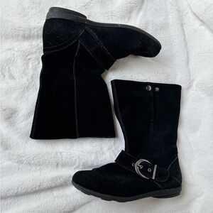 White Mountain Black Suede Winter Boots